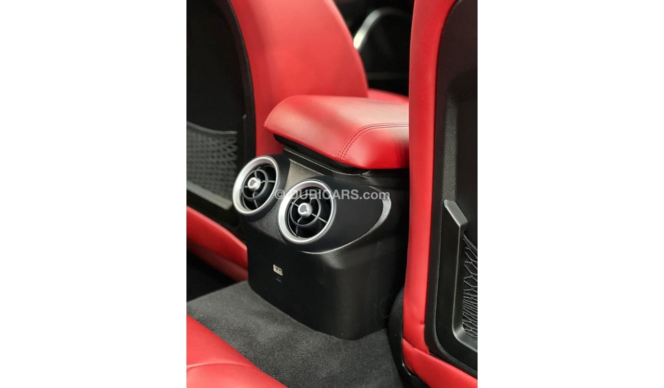 ألفا روميو جوليا 2017 Alfa Romeo Giulia Veloce Q4, Warranty, Full Alfa Service History, Low Kms, GCC