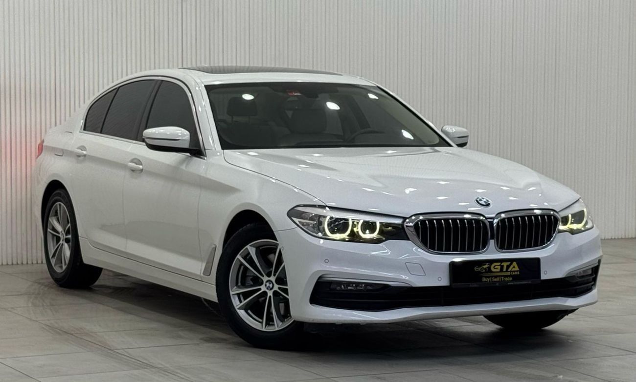 بي أم دبليو 520i Std 2.0L 2020 BMW 520i Executive, 2025 BMW Warranty + Service Pack, Excellent Condition, GCC