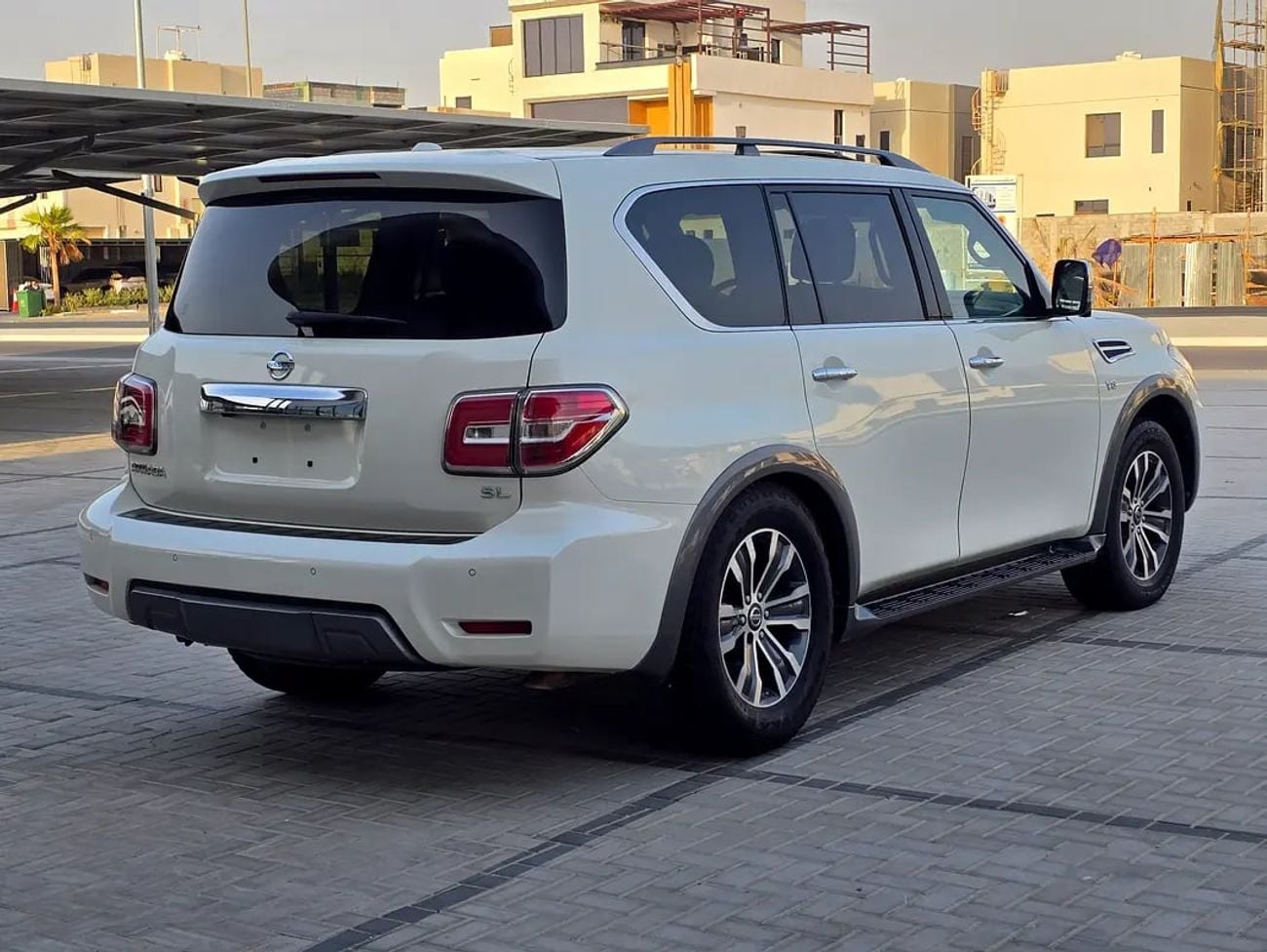 Nissan Armada SL - American Specs - Excellent Condition