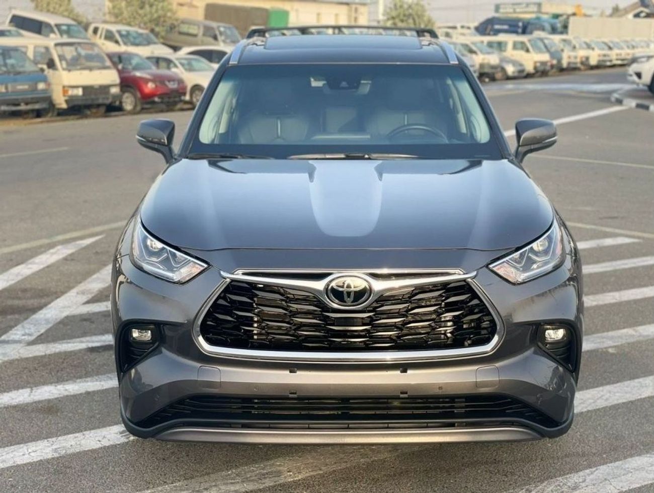 تويوتا هايلاندر 2021 Toyota Highlander Limited Edition 3.5L With multiple Driving Mode - Front & Back With Radar / E