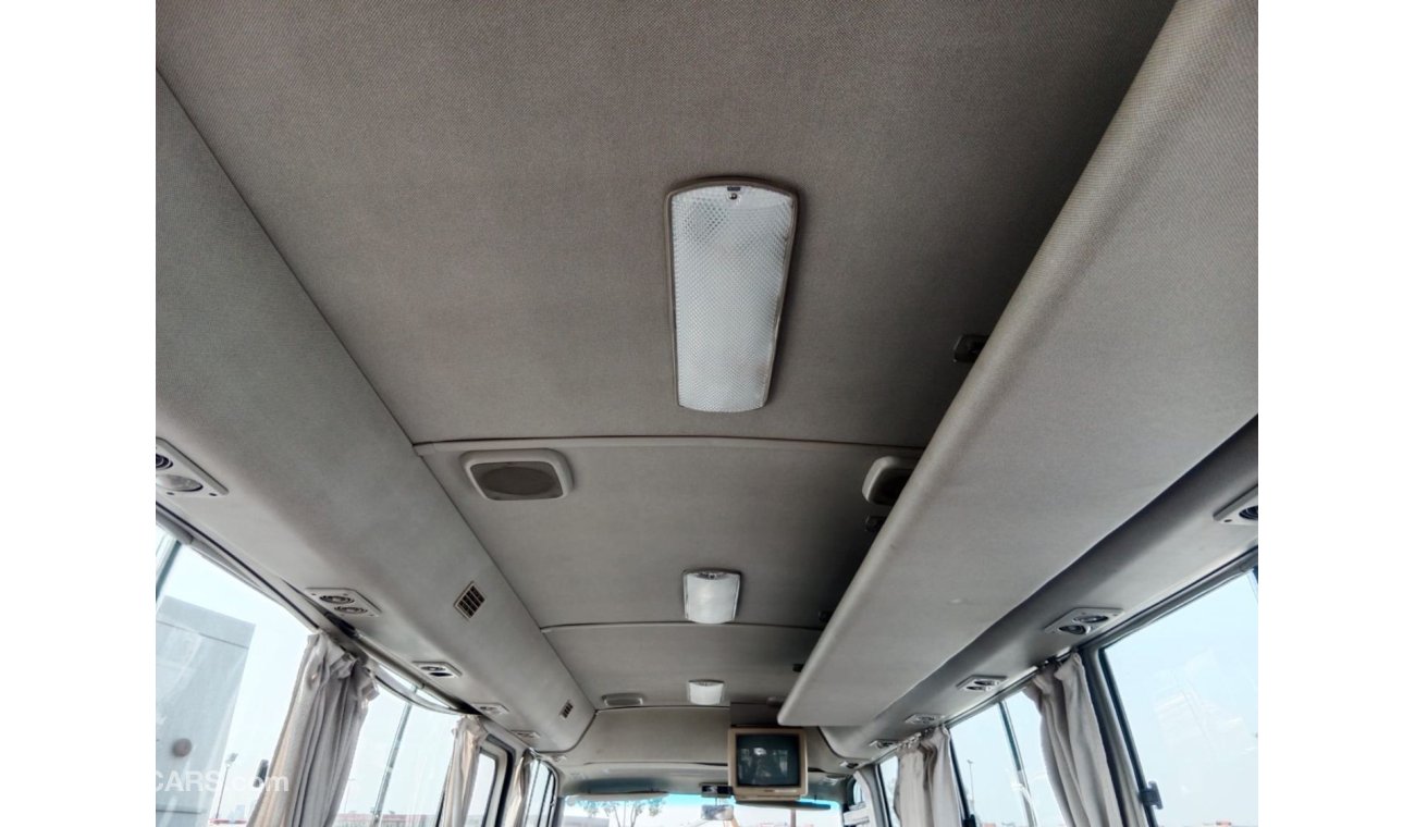 نيسان سيفيليان NISSAN CIVILIAN BUS RIGHT HAND DRIVE (PM1664)