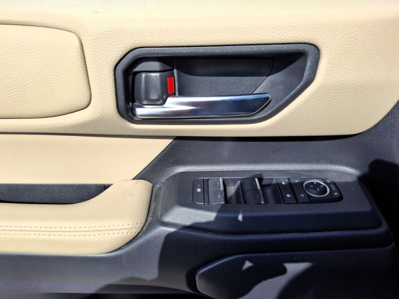 Toyota Prado Toyota Prado 2.4L 2024 GCC White Petrol All Rounder