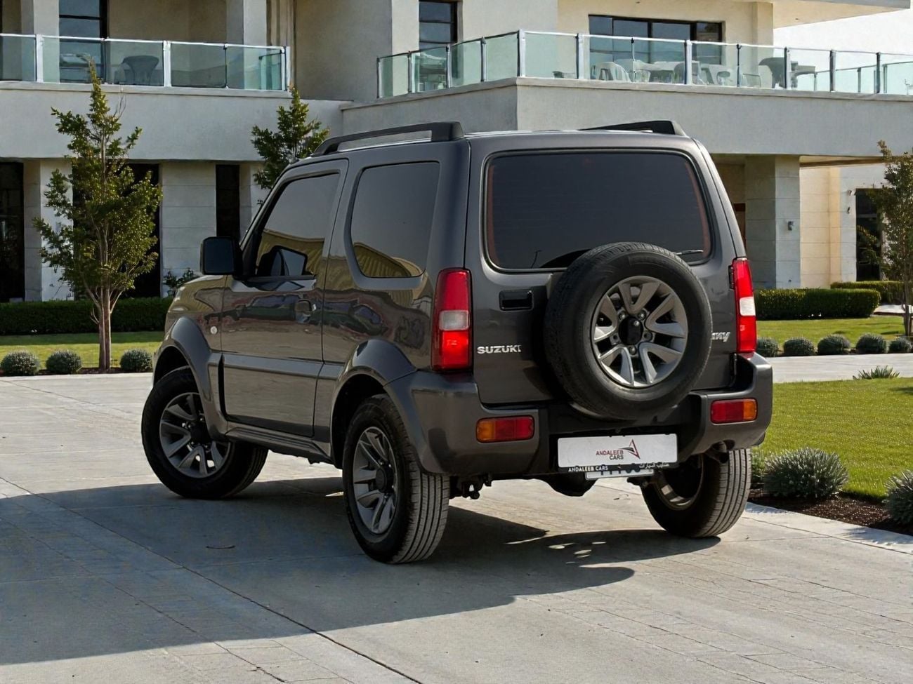 سوزوكي جيمني JIMNY GLX MT | 1.3L I4 – 85 BHP | 2016 | GCC SPECS