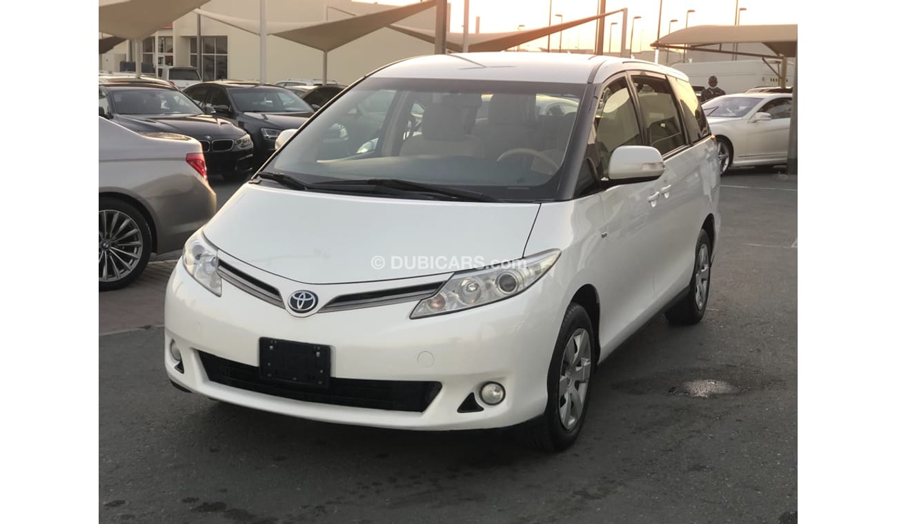 Toyota Previa Toyota pravia model 2014 GCC car prefect condition full optio