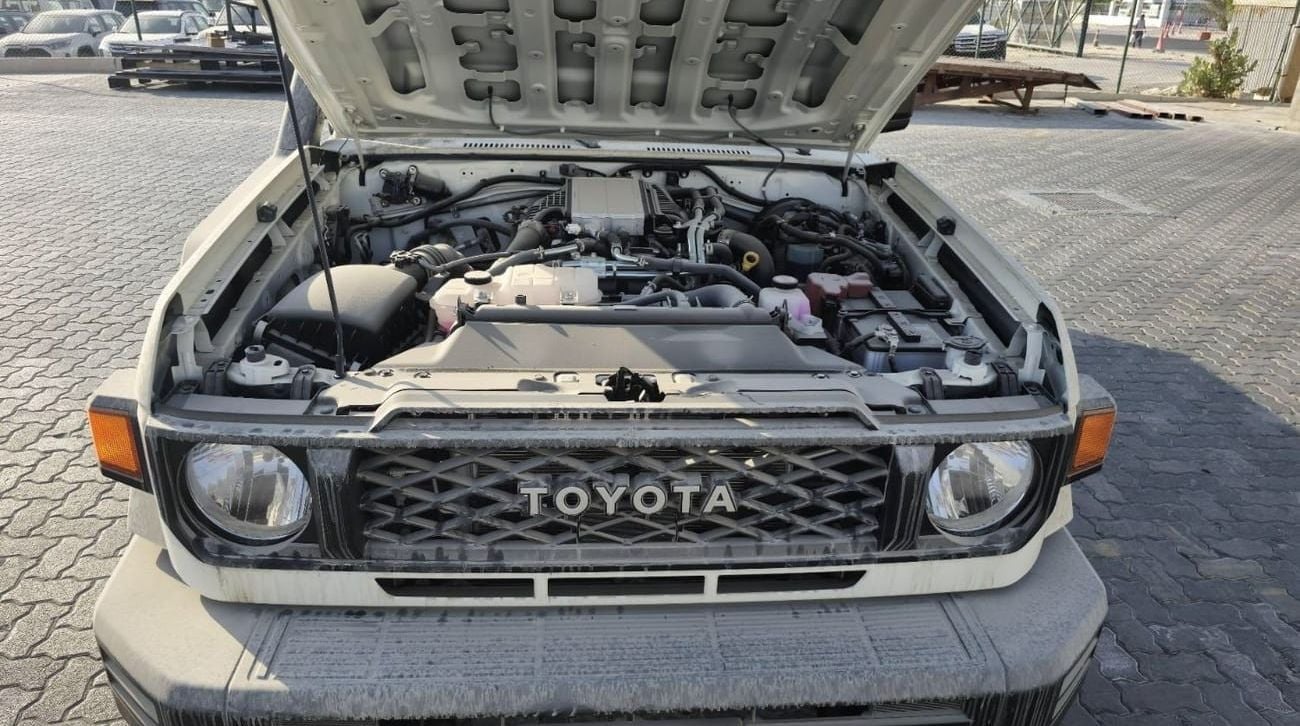Toyota Land Cruiser Pick Up 79 Single Cab 2.8L Auto Diesel