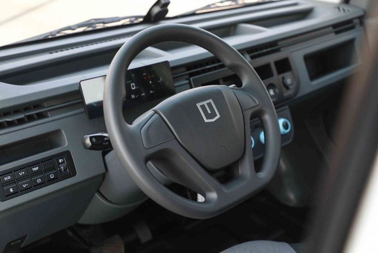 Geely Farizon 2024 SUPER VAN FARIZON F1E FENCE - WHITE inside BLACK | Export Only