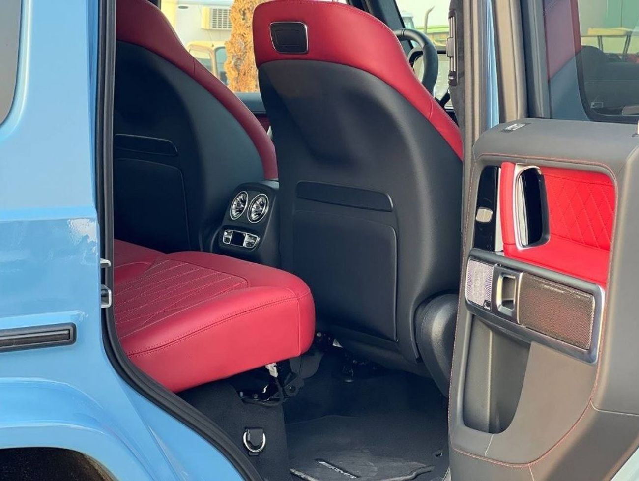 مرسيدس بنز G 63 AMG 4.0L V8 PTR A/T // 2022 // FULL OPTION WITH AMG KIT , 360 CAMERA // SPECIAL OFFER // BY FORMULA AUTO