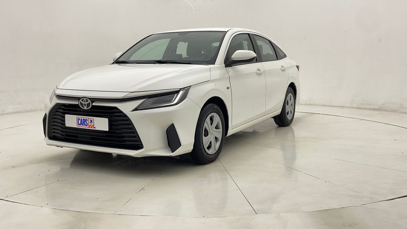 تويوتا يارس E 1.5 | بدون دفعة مقدمة | اختبار القيادة في المنزل