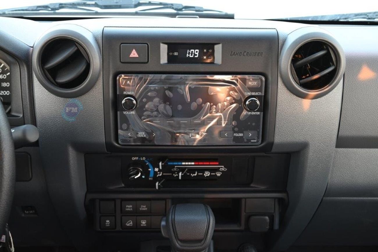 تويوتا لاند كروزر 70 78 4.0L Petrol Automatic