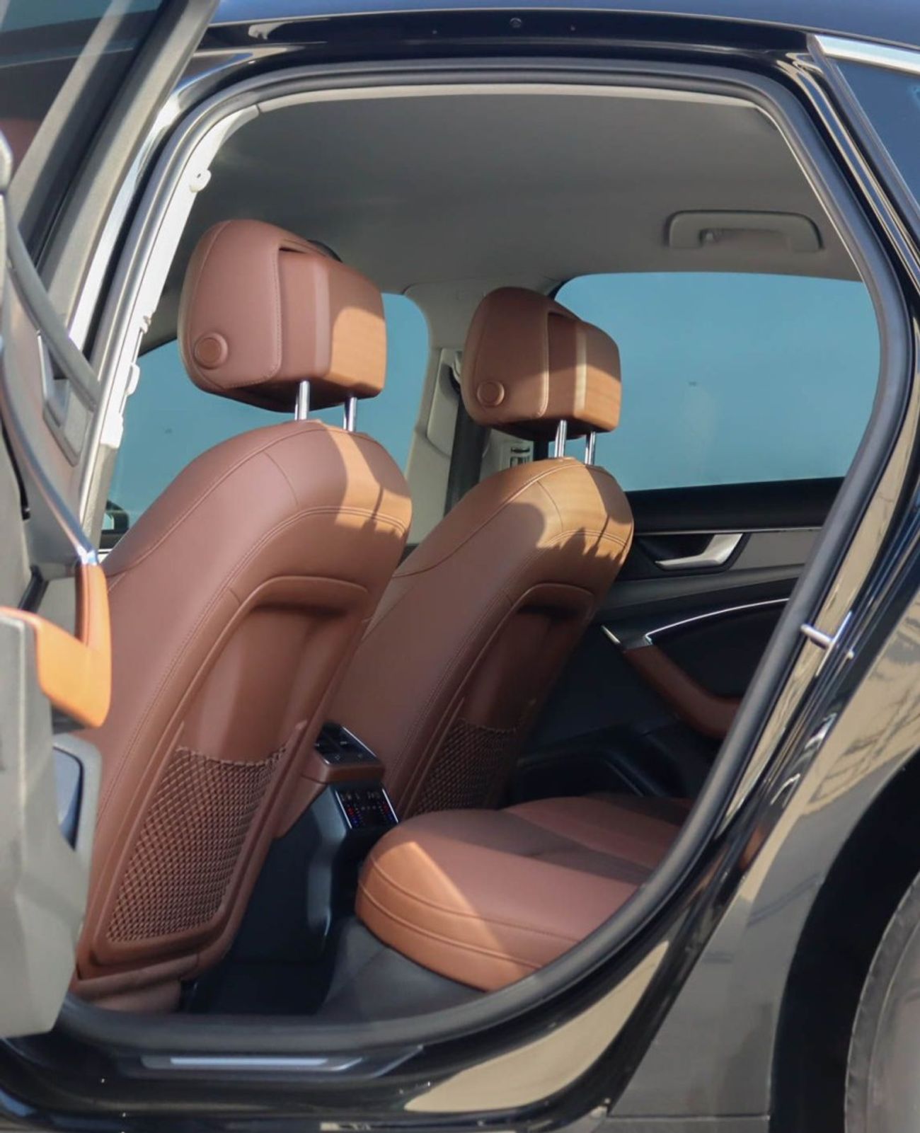 Audi A6 45 TFSI 2.0L Audi A6  2020, 45 TFSI,  GCC, accident-free in excellent condition 1580 P.M