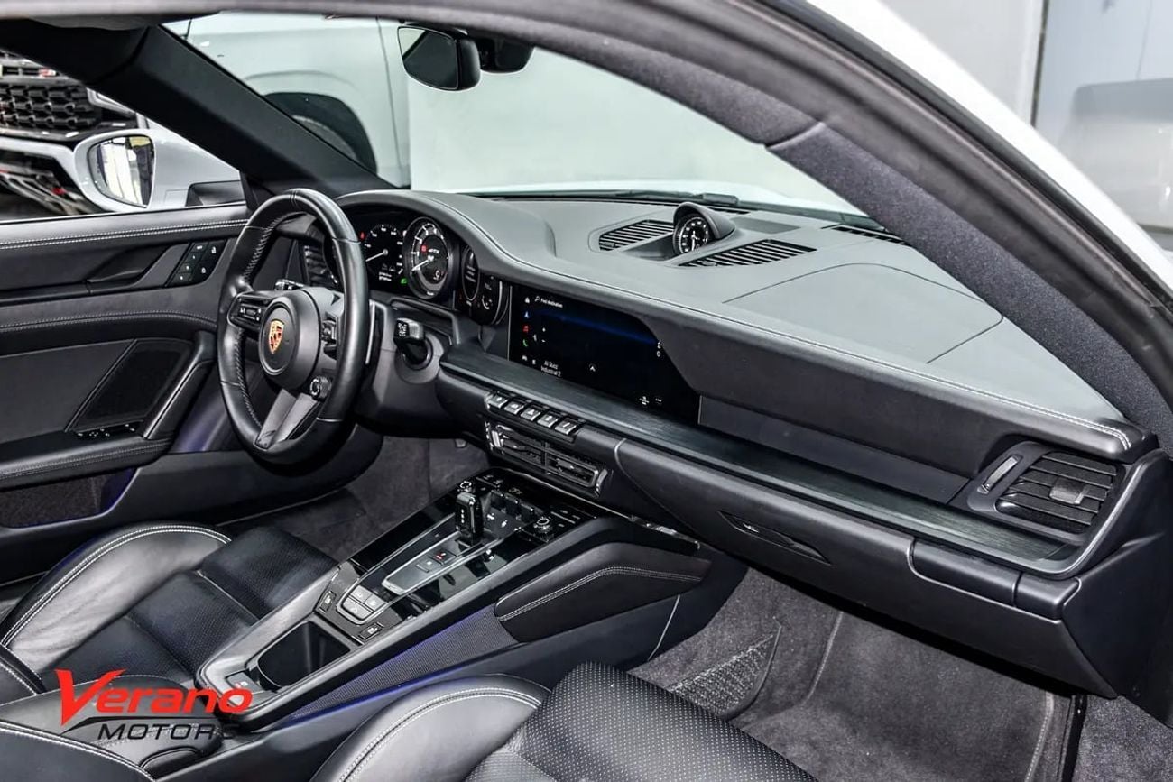 Porsche 911 911 Carrera 4 GTS – Top Spec