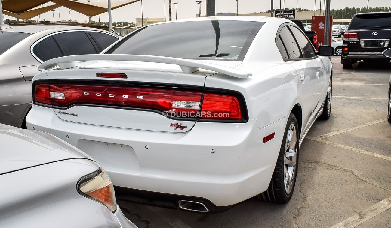Dodge Charger R/T HEMI