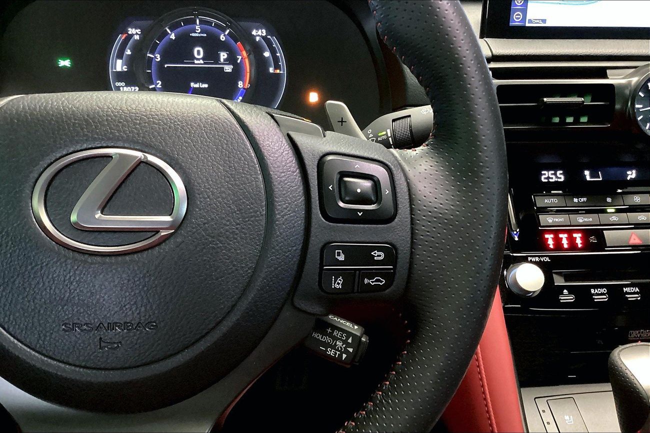 لكزس IS 350 F Sport Platinum | شامل الضمان | 0 ﺪﻔﻋﺓ ﺃﻮﻟﻯ