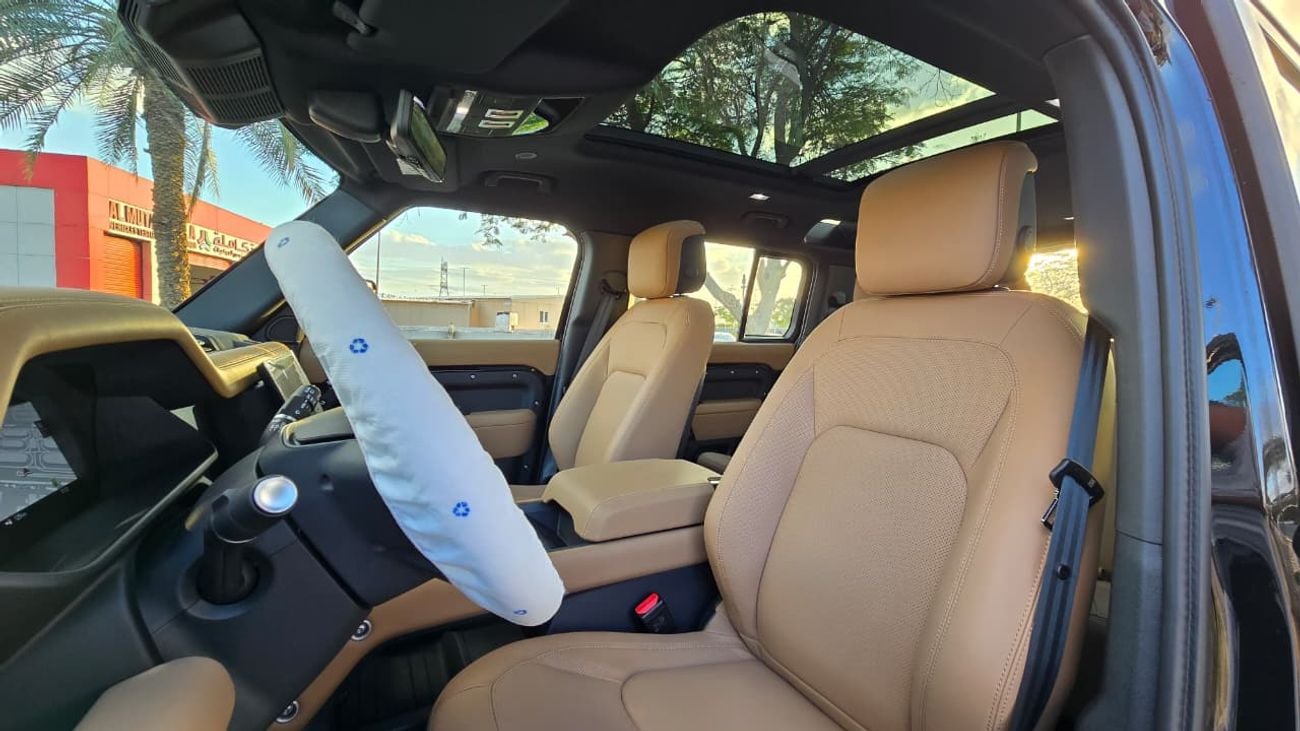 لاند روفر ديفندر LAND ROVAR DEFENDER P400 2026 GCC