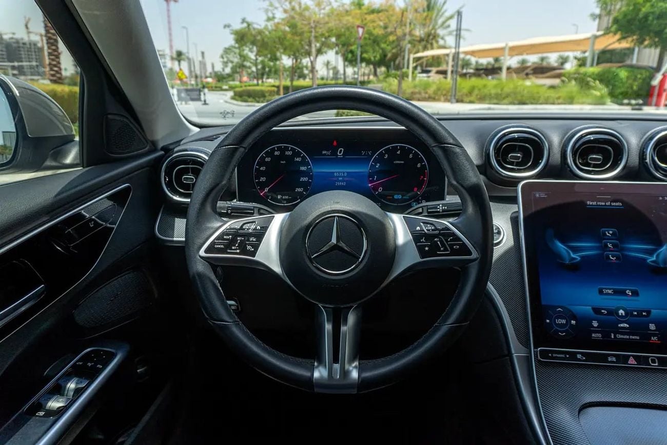 مرسيدس بنز C 200 PREMIUM