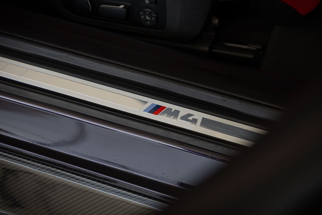 BMW M4 BMW M4 COMPETITION | COUPE | GCC | 5 YEARS WARRANTY | SERVICE CONTRACT | FULL CARBON FIBER 2025