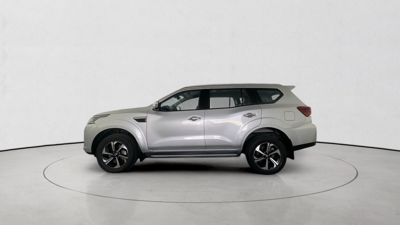نيسان إكستيرا 2.5 4WD PLATINUM AUTO | شامل الضمان | 0 ﺪﻔﻋﺓ ﺃﻮﻟﻯ