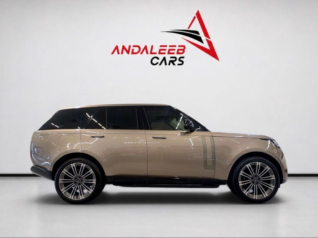Land Rover Range Rover HSE P530 RANGE ROVER HSE P530 | AGENCY WARRANTY & FULL SERVICE HISTORY | 2023 | GCC SPECS