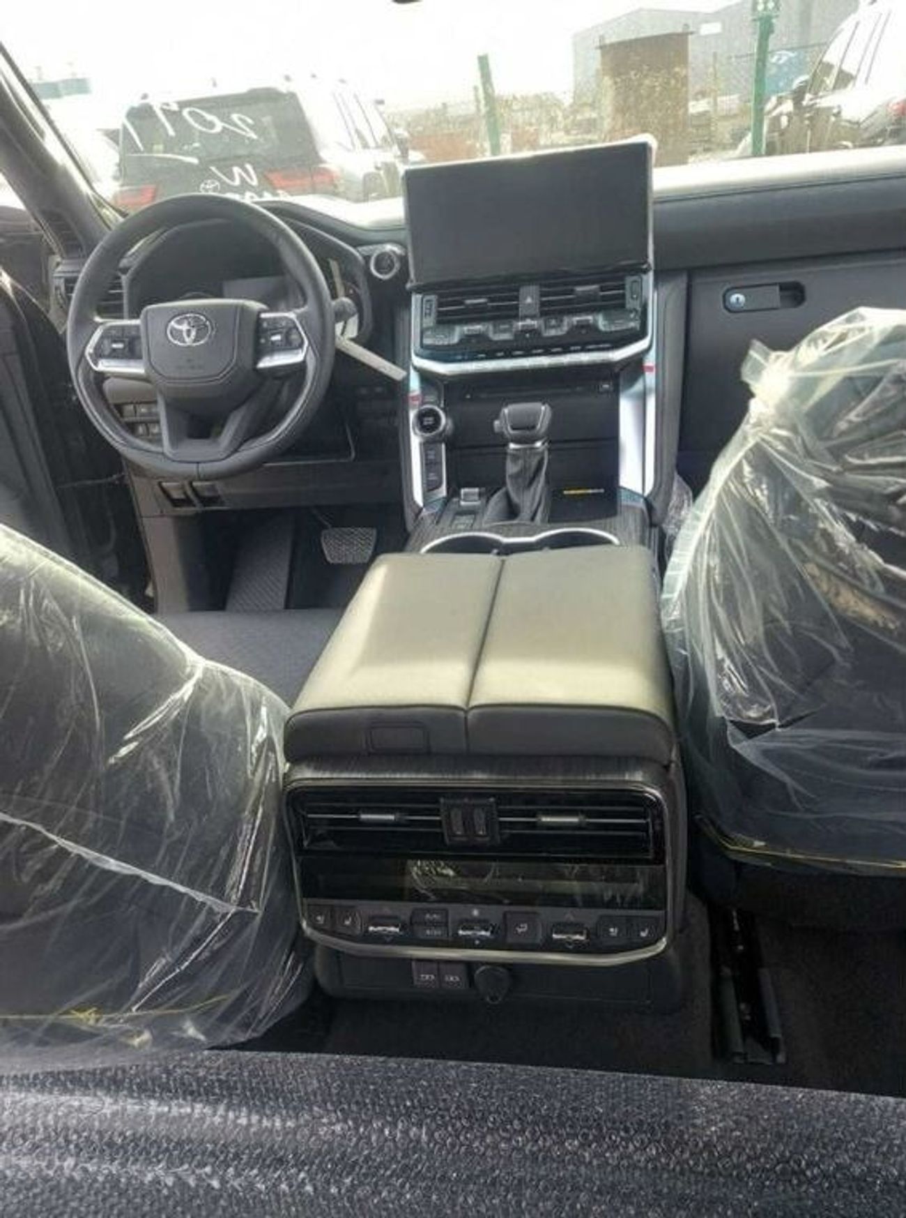 Toyota Land Cruiser VXR (ZX) 3.3L Diesel 7 seater (For export only)