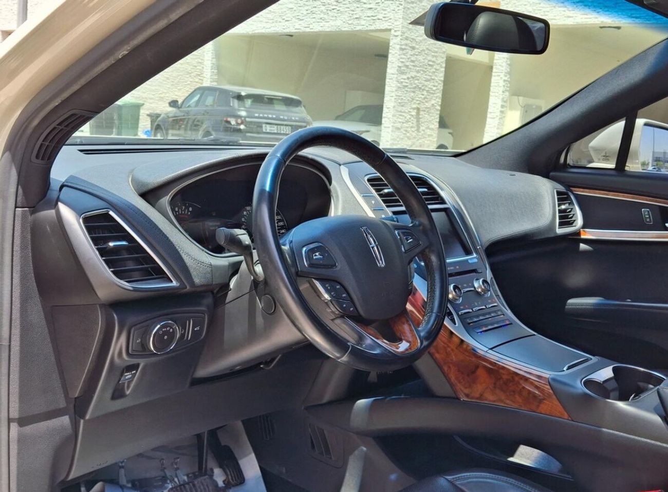 لينكولن ام كى اكس