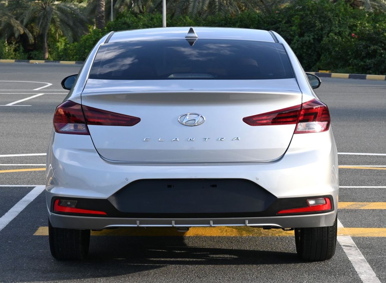 هيونداي إلانترا هيونداي النترا 2020 خليجي بحالة ممتازة بدون حوادث