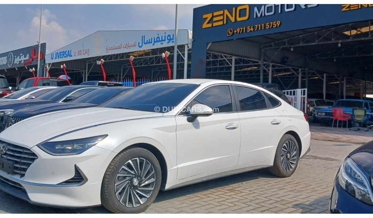 Used Hyundai Sonata Hybrid 2021 2021 for sale in Dubai - 677583