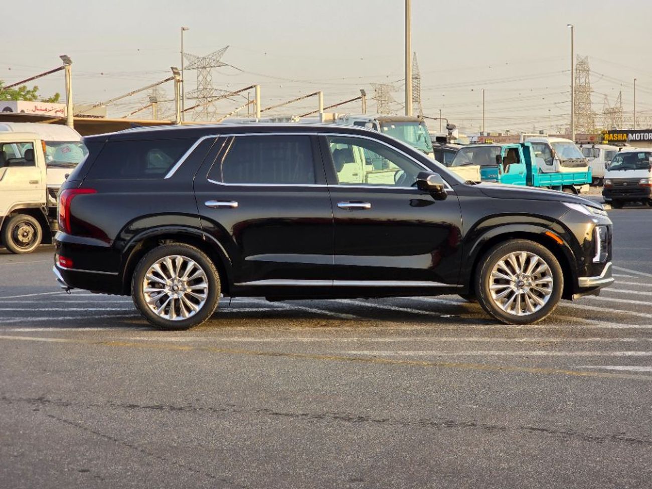 Hyundai Palisade 2020 Model Limited Upgrade to 2024 model 360 camera, two sunroof , 4x4 and 7 seater