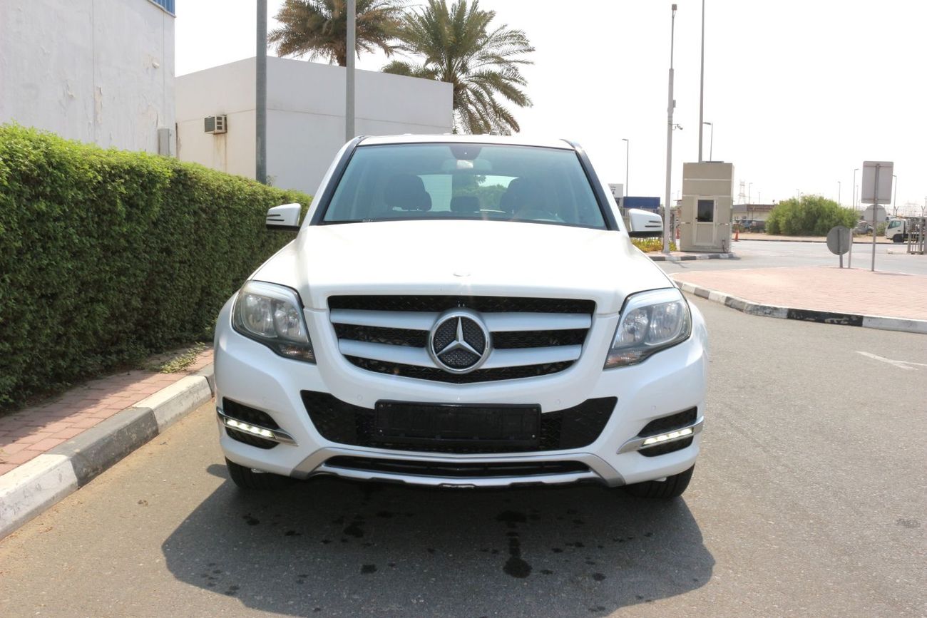 Mercedes-Benz GLK 250 Std 2.0L MERCEDES GLK250 MODEL 2014 GULF SPACE FULL AUTO