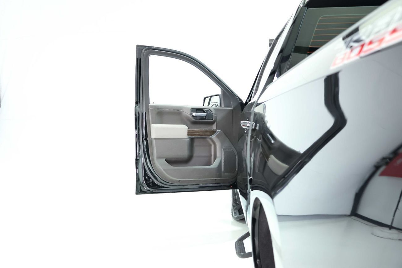 Chevrolet Silverado Chevrolet Silverado Trail Boss Z71-GCC-Al Ghandi Warranty-FSH-Dual Cabin-Full Black Exterior Package