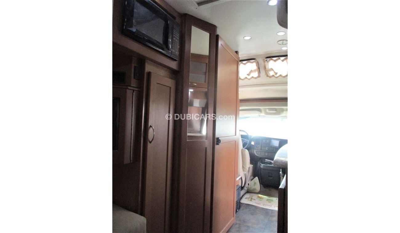 جي أم سي سافانا جي ام سي سافانا 2013 فورويل كرفان بحاله ممتازه استعمال شخصي