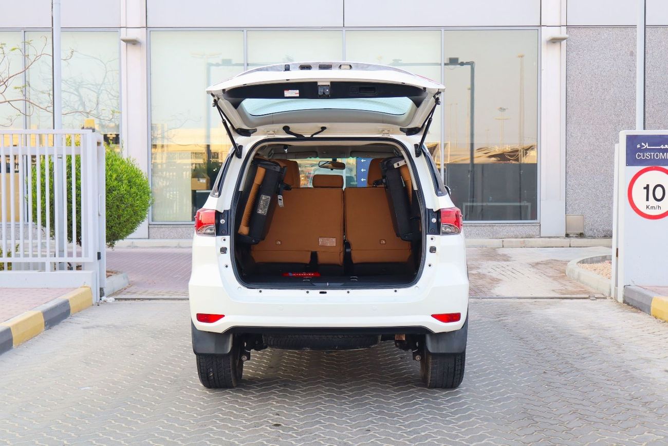 Toyota Fortuner GXR GCC V6