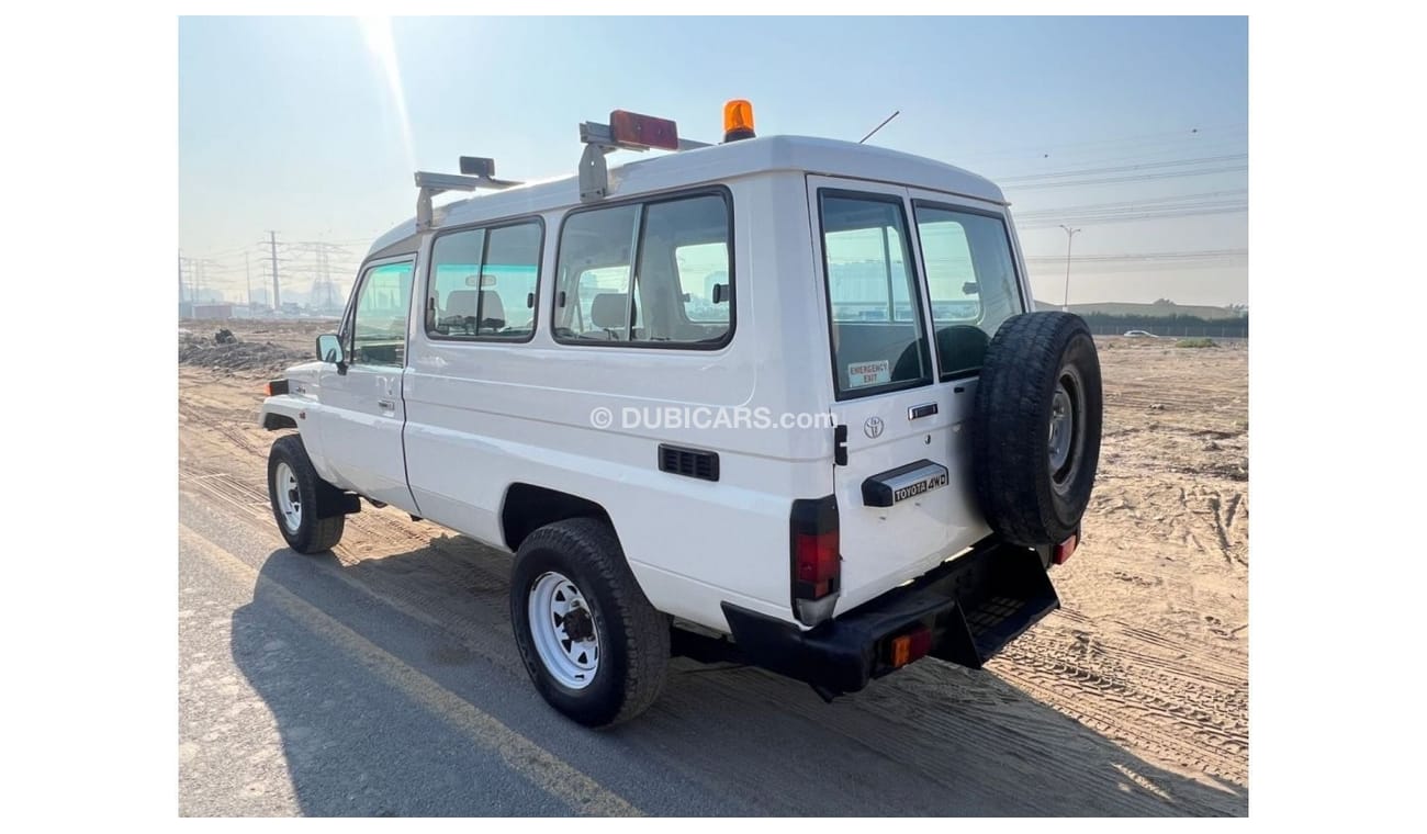 Used Toyota Land Cruiser Hard Top 2001 for sale in Dubai - 699418