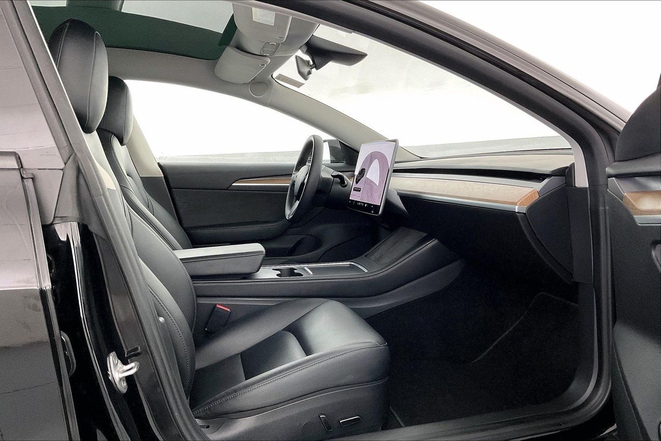 Jeep Grand Cherokee Laredo| 1 year free warranty | Exclusive Eid offer