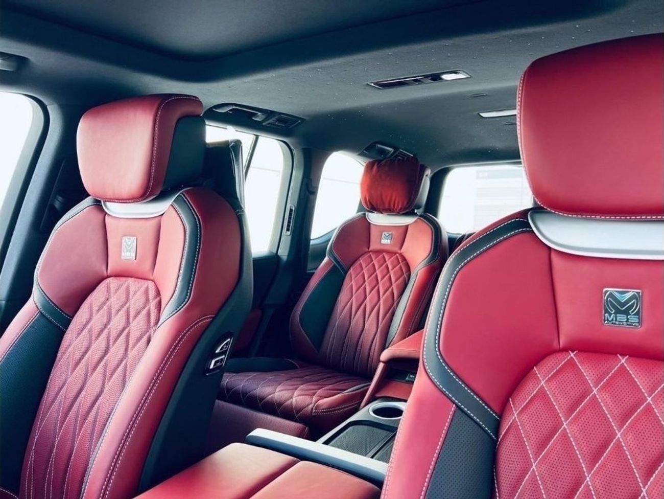 تويوتا لاند كروزر LC300 3.3L VIP 4 Seater MBS Autobiography Luxury Europe Specs