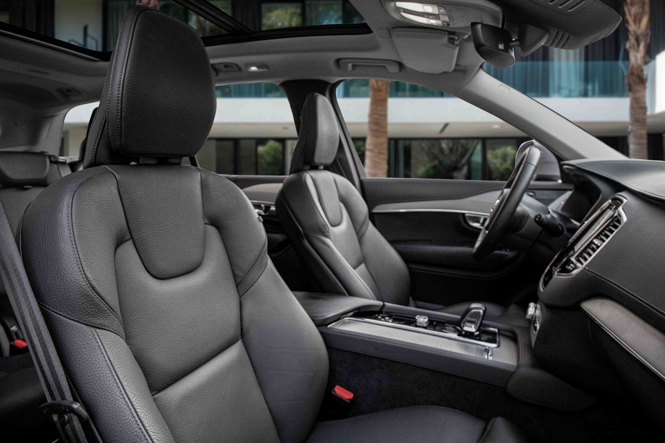 فولفو XC 90 B5 Plus Bright XC90 B5 Plus Bright AWD | 2,840 P.M | 0% Downpayment | 2028 WARRANTY