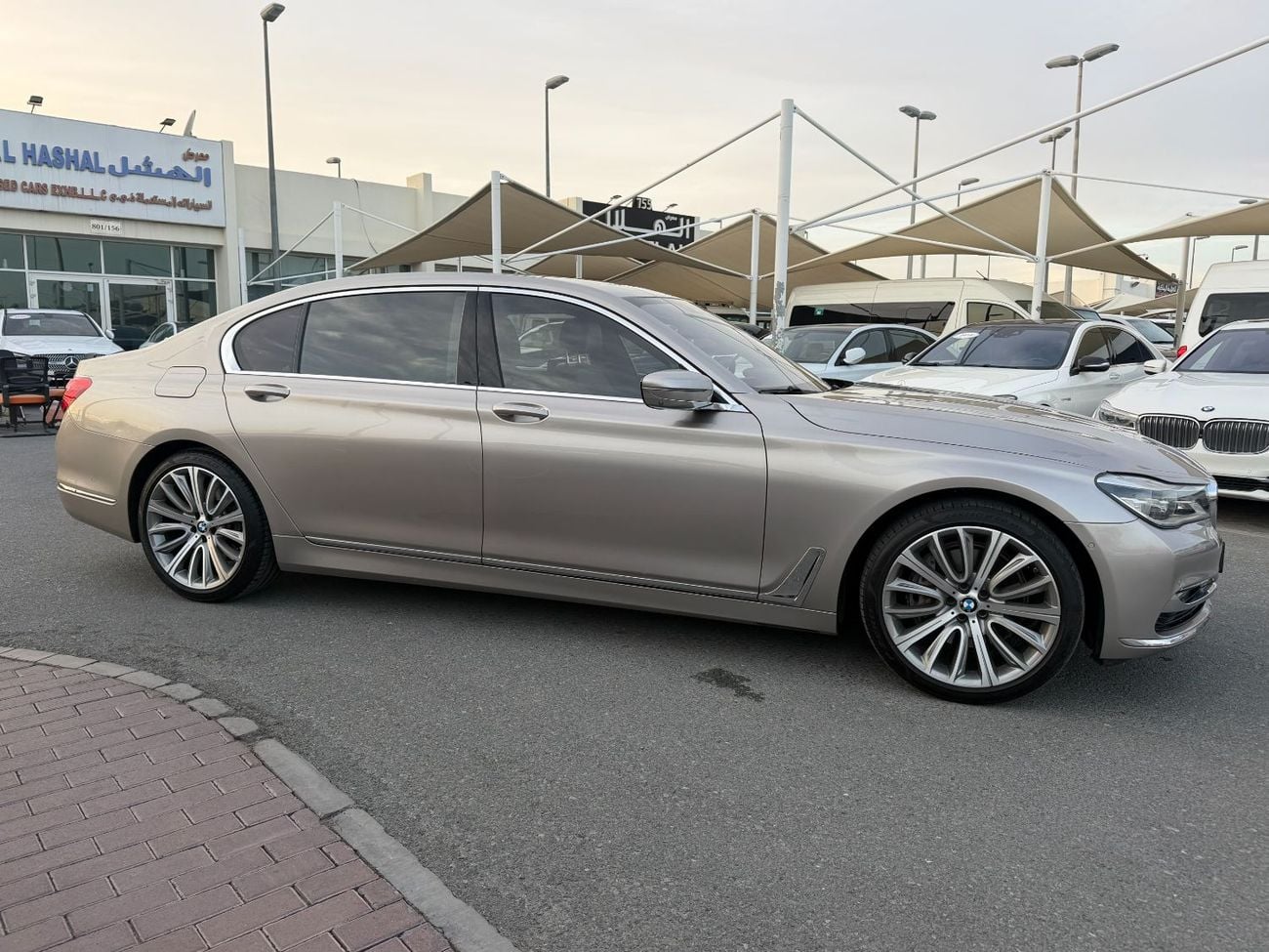 بي أم دبليو 740Li