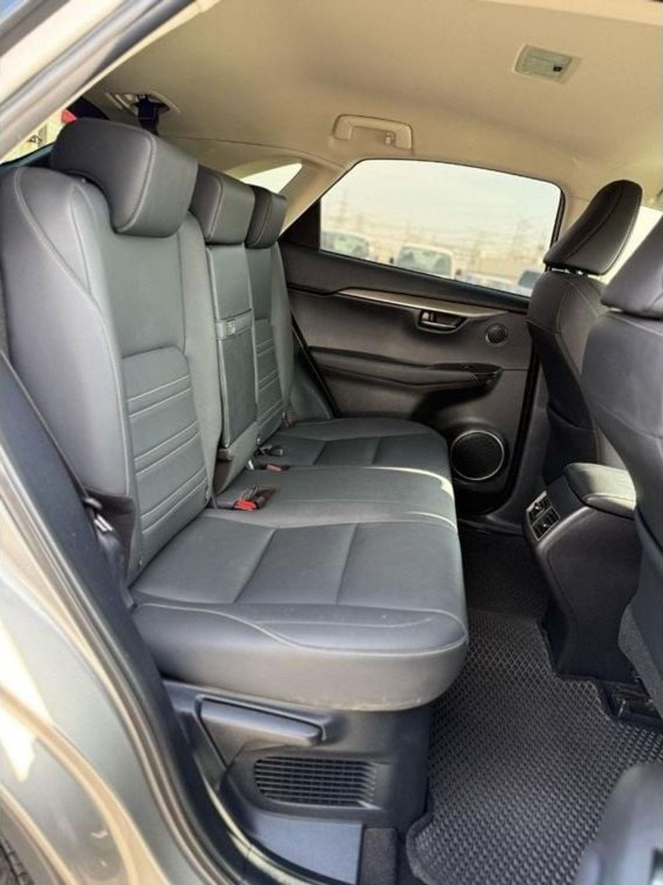 لكزس NX200t 360 camera Premier