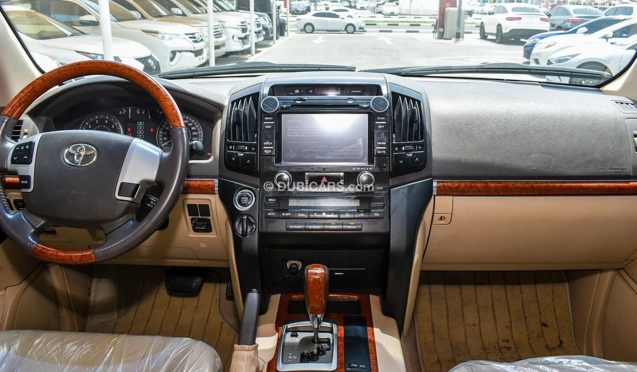 Toyota Land Cruiser GXR