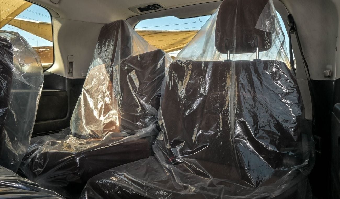 Toyota Land Cruiser GXR V8