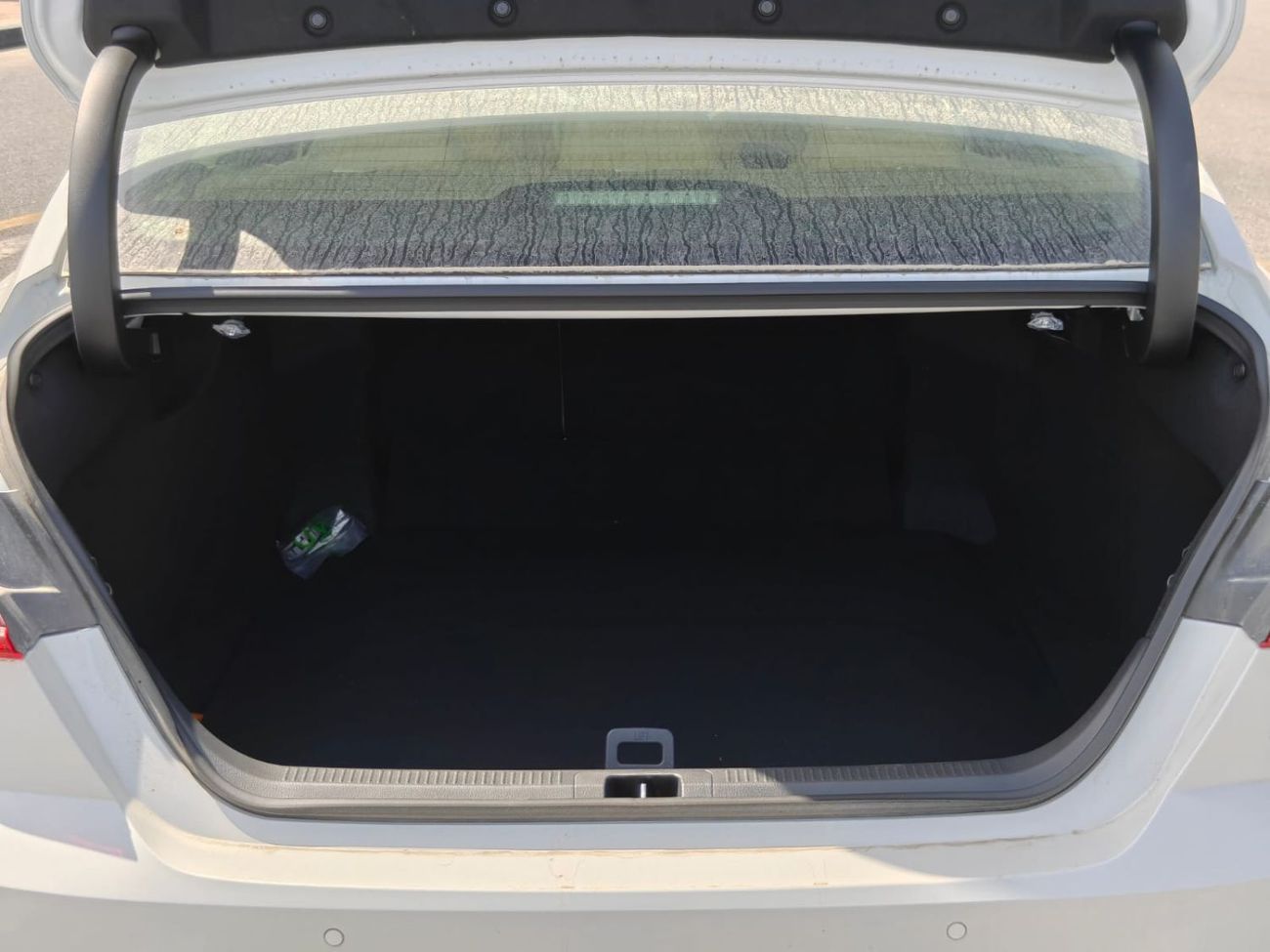 Toyota Camry Toyota Camry LE 2.5L petrol automatic GCC spec FWD