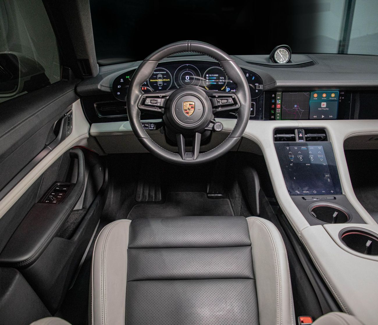 بورش تايكان 4S Cross Turismo