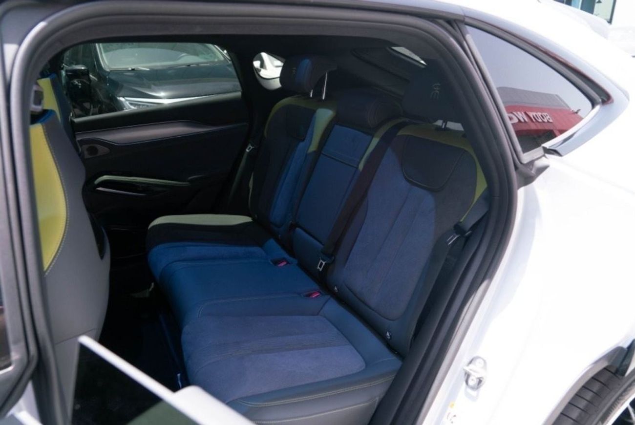 BYD Song L BYD Song L 2024 All-wheel Drive Excellence