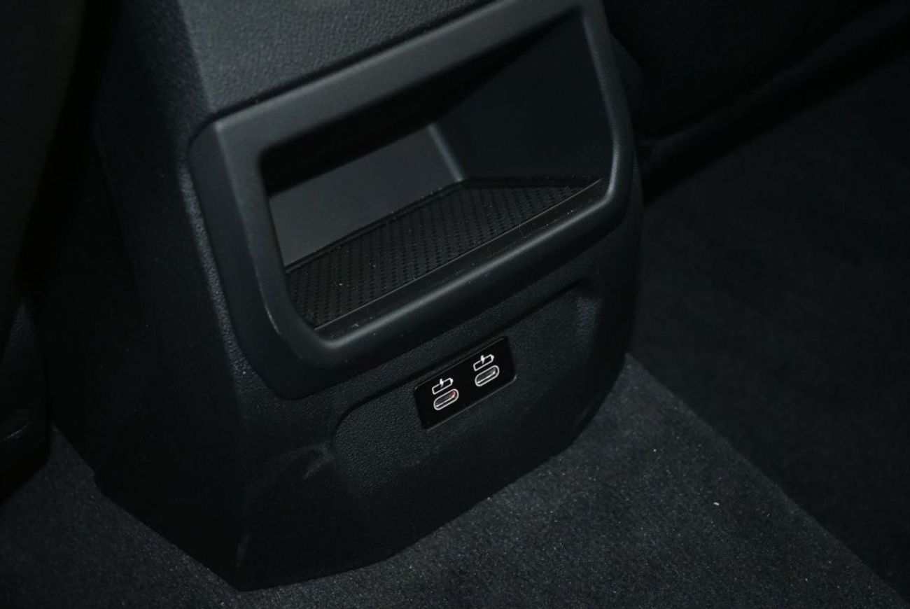 بي أم دبليو 225i BMW 225i M Sport 2.0L Turbo Petrol, 7 Speed DCT Model 2024 Color Grey