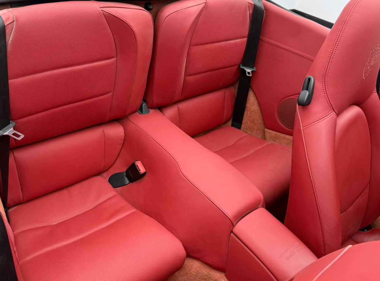 بورش 911 2004 Porsche 911 Turbo Cabriolet ,Service History ,Excellent Condition ,GCC