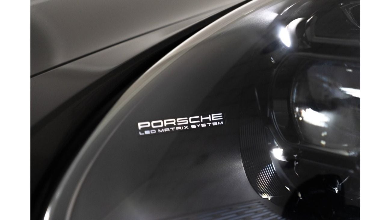 بورش 911 2024 Porsche 911 Turbo S / Sports Chrono Plus / Full-Service History/ Porsche 5 Year Warranty