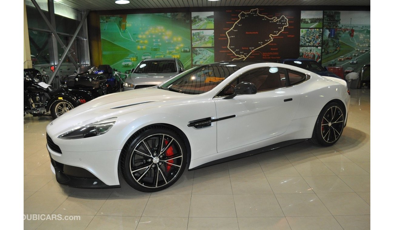 Aston Martin Vanquish V12