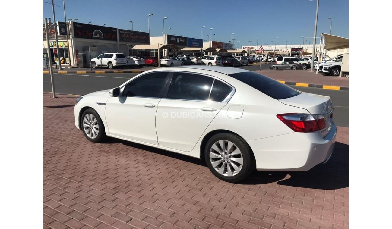 Honda Accord 2014 g cc sun roof accident free