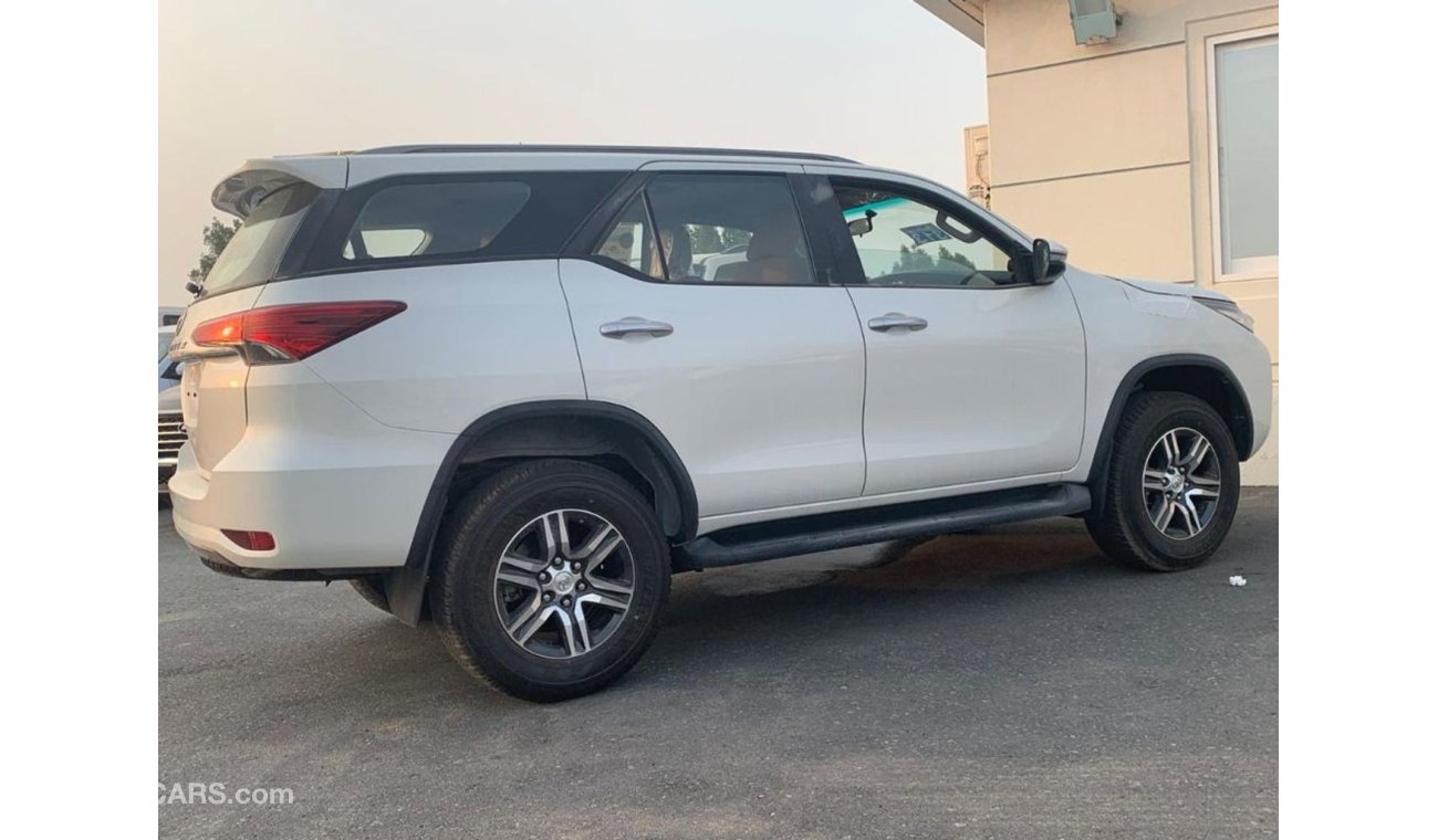 Toyota Fortuner TOYOTA FORTUNER EXR 2,7L BRAND NEW