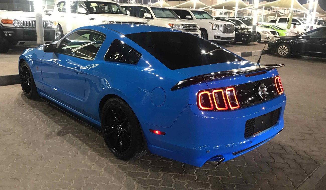 فورد موستانج Original ROUSH one Owner drive GCC.