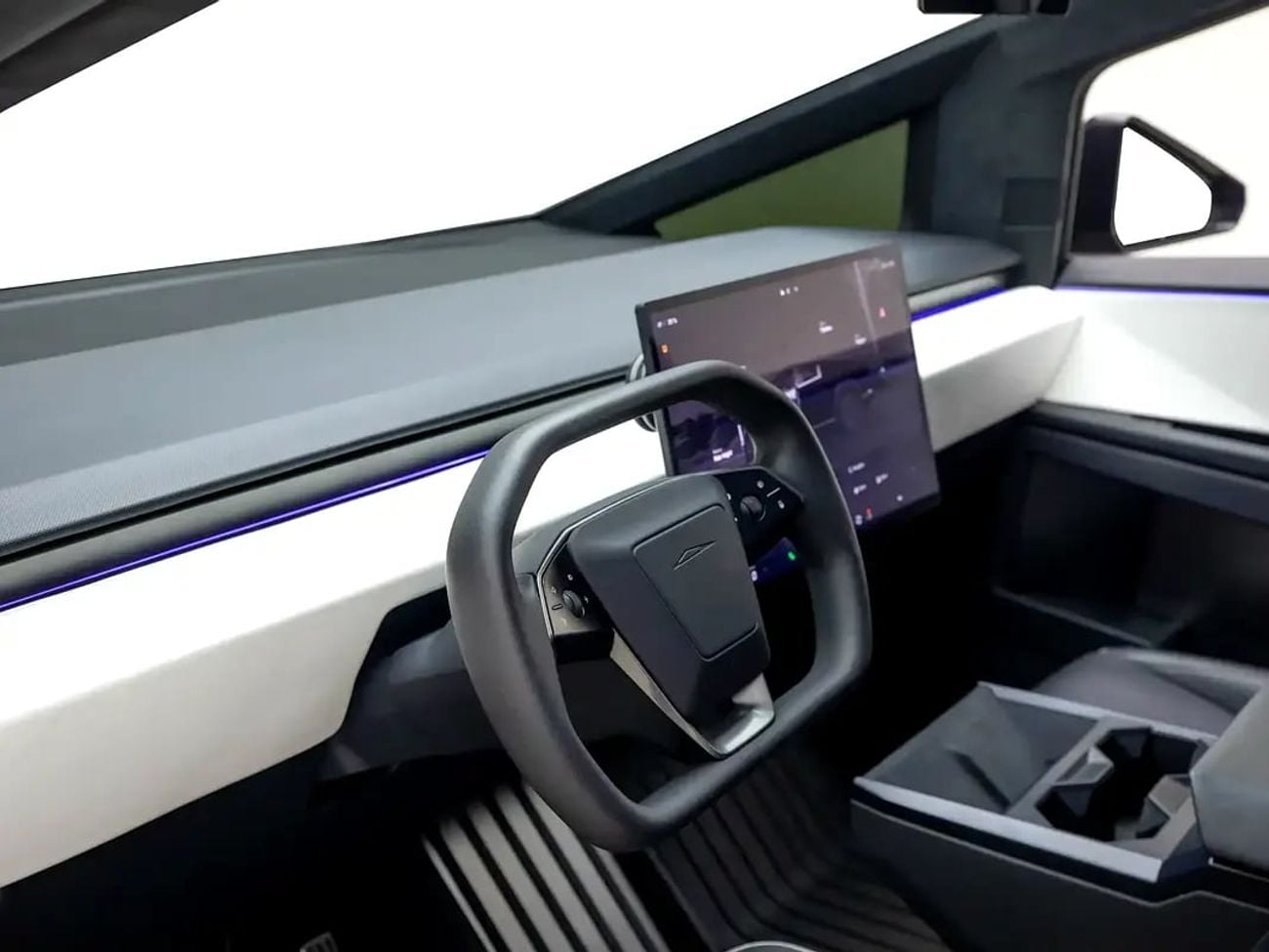 تسلا سايبرتراك فاونديشن سيريز AWD